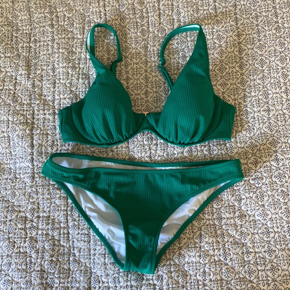 Green Underwire Bikini Set